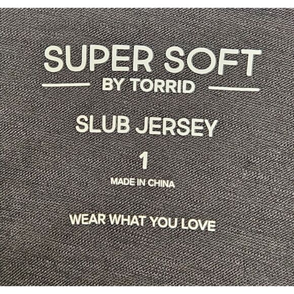 TORRID Floral SKULL ClassicβFit Super Soft Slub Long sleeve Tee SIZE 1X - Picture 13 of 16